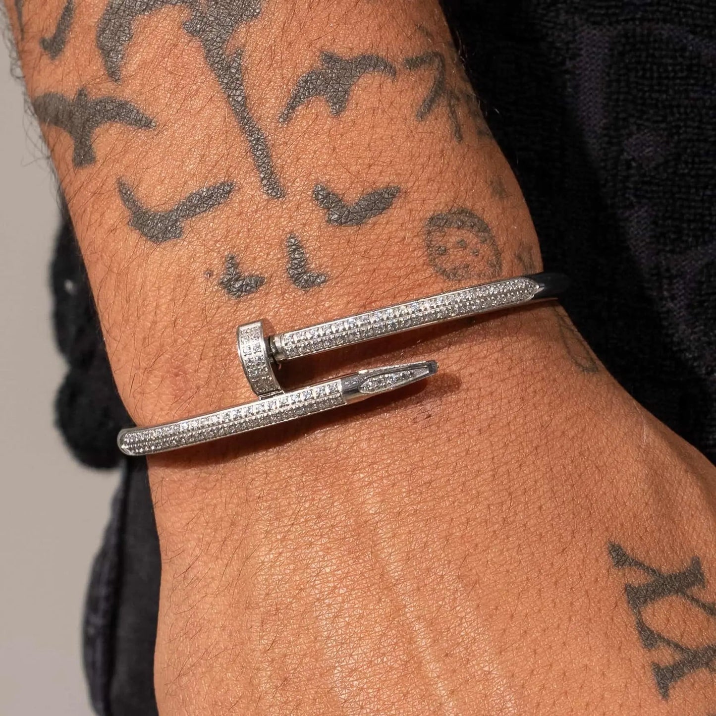 DOLAIR® Iced Nail Bracelet - White Gold